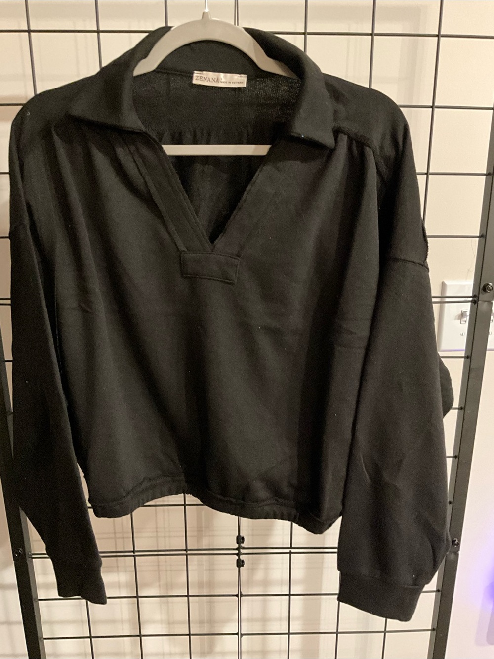 Zenana Outfitters Black V-Neck Collared Pullover Sweatshirt